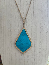 Load image into Gallery viewer, Gold Turquoise Pendant Necklace